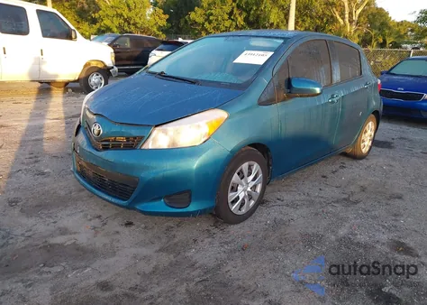 2013 Toyota Yaris Le z USA, uszkodzony, nr VIN JTDKTUD35DD557531